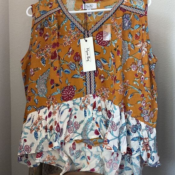 Myra Bag Albartoss Top  - Picture 8 of 11